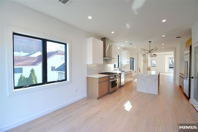 35 Henry Avenue 2nd Floor, Palisades Park, NJ 07650