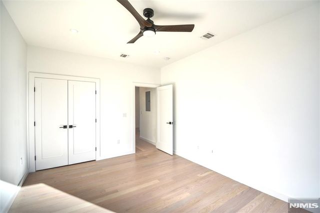 35 Henry Avenue 2nd Floor, Palisades Park, NJ 07650