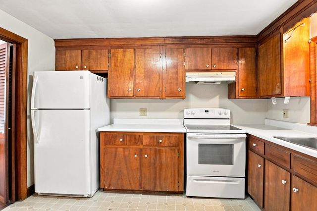 38 Millham St, Marlborough, MA 01752