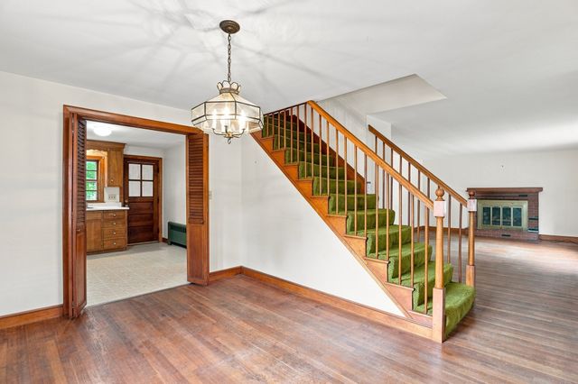 38 Millham St, Marlborough, MA 01752