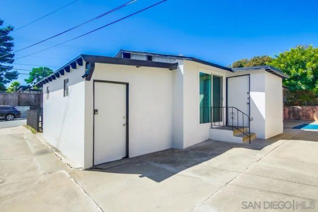 2609-2611 Montclair St, San Diego, CA 92104