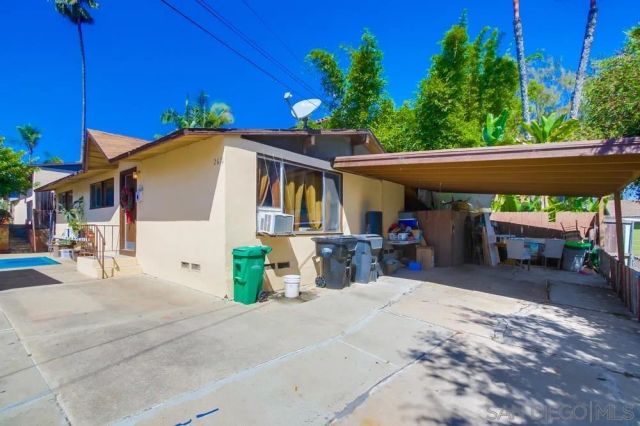 2609-2611 Montclair St, San Diego, CA 92104