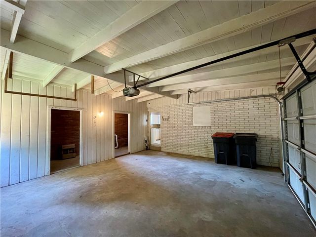 811 N Kansas Street, Springdale, AR 72764
