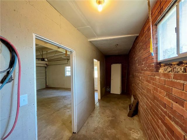 811 N Kansas Street, Springdale, AR 72764
