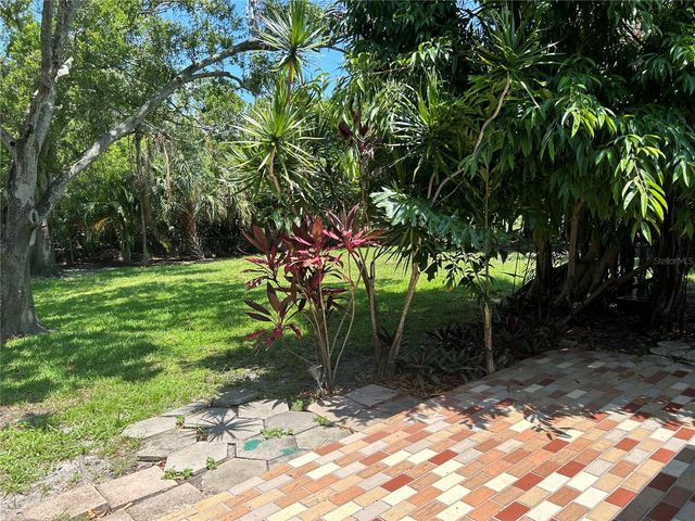 6128 16TH LANE NE, St Petersburg, FL 33703