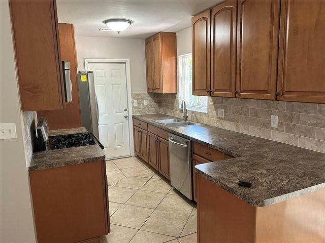 6128 16TH LANE NE, St Petersburg, FL 33703