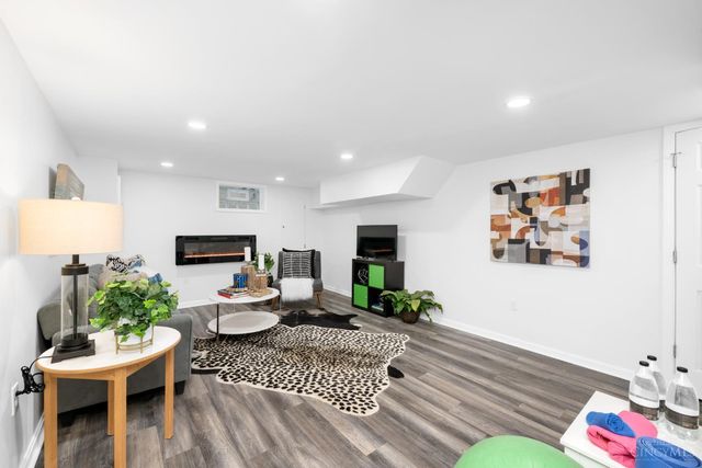 2493 Downing Drive, Cincinnati, OH 45208