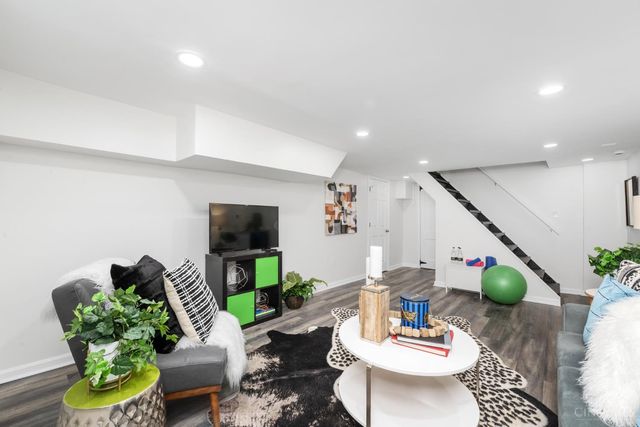 2493 Downing Drive, Cincinnati, OH 45208