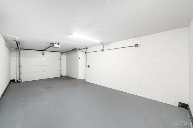 2493 Downing Drive, Cincinnati, OH 45208