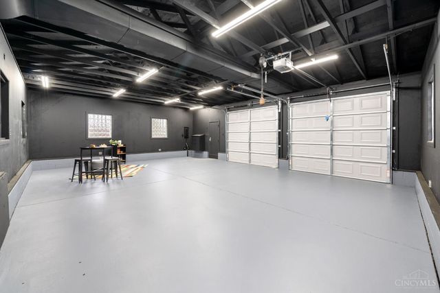 2493 Downing Drive, Cincinnati, OH 45208