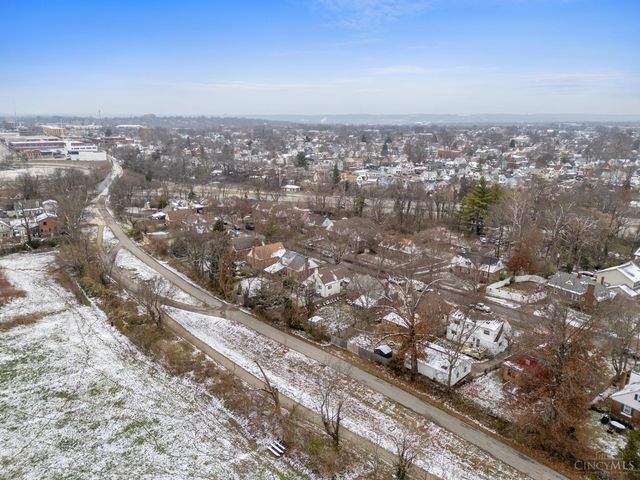 2493 Downing Drive, Cincinnati, OH 45208