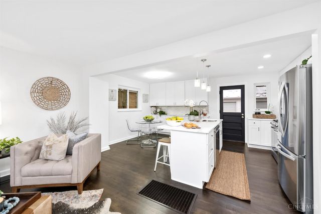 2493 Downing Drive, Cincinnati, OH 45208