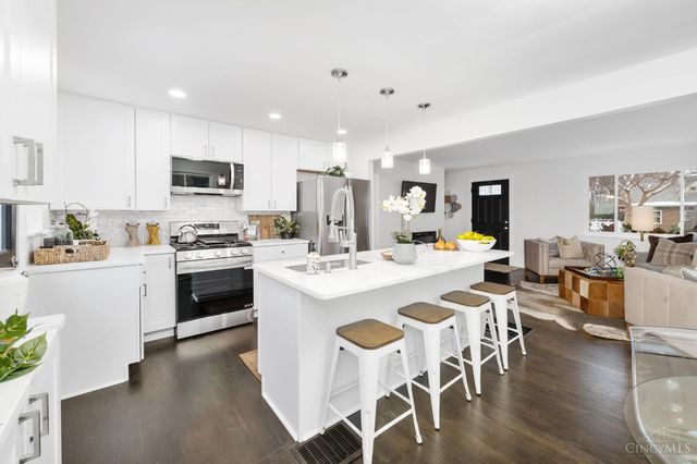 2493 Downing Drive, Cincinnati, OH 45208