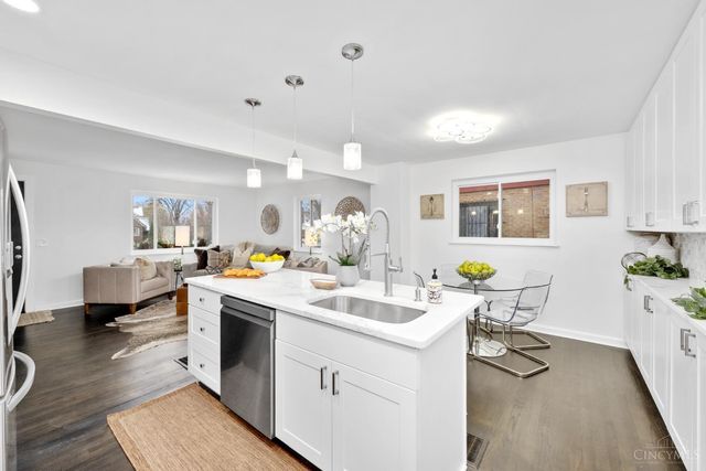 2493 Downing Drive, Cincinnati, OH 45208