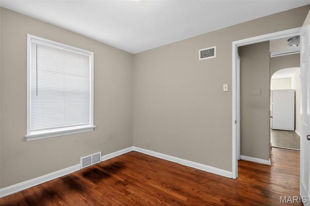 8129 Titus Road, St Louis, MO 63114