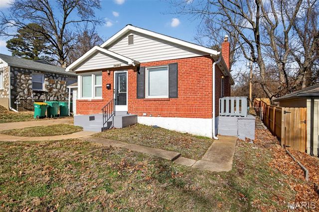 8129 Titus Road, St Louis, MO 63114