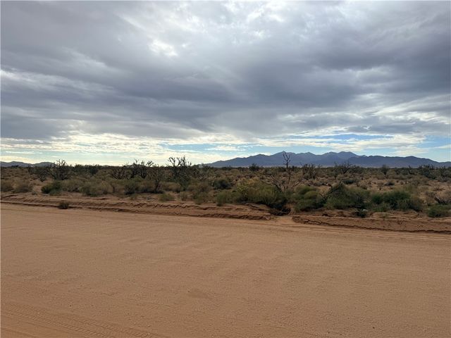 0 E Pate Road, Kingman, AZ 86401