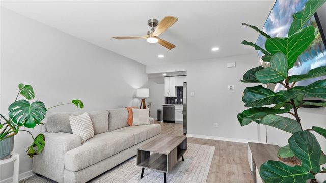 508 Azalea Drive, La Marque, TX 77568