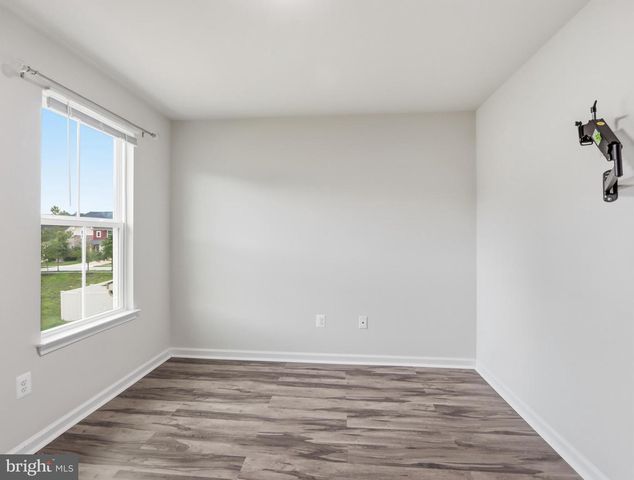 807 BOXWOOD DR, Glen Burnie, MD 21060