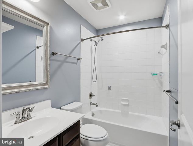 807 BOXWOOD DR, Glen Burnie, MD 21060