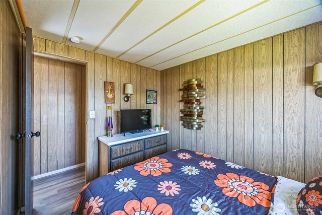 700 S Rain Street NE, Ocean Shores, WA 98569