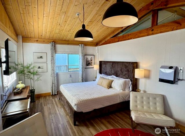 700 S Rain Street NE, Ocean Shores, WA 98569