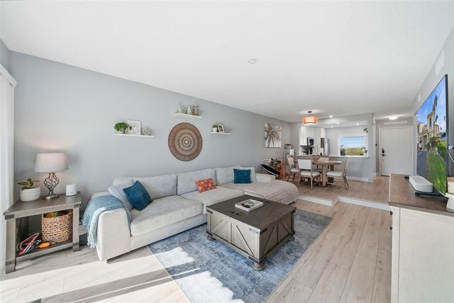 6260 SUN BOULEVARD 4, St Petersburg, FL 33715