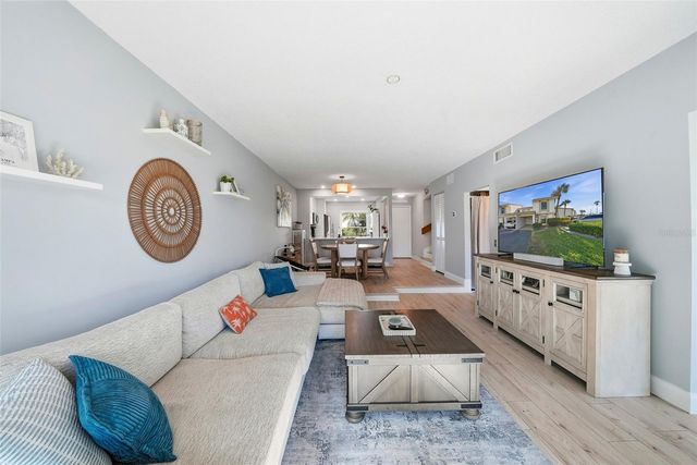 6260 SUN BOULEVARD 4, St Petersburg, FL 33715