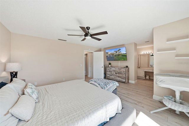 6260 SUN BOULEVARD 4, St Petersburg, FL 33715