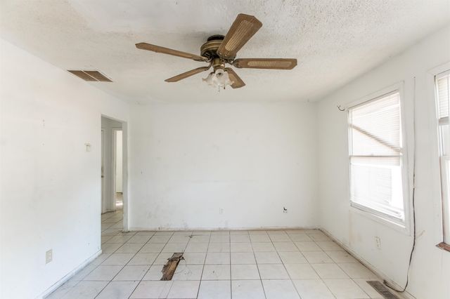 4204-4206 E Wilma St, Wichita, KS 67218