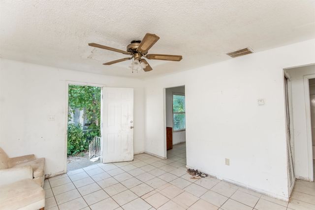 4204-4206 E Wilma St, Wichita, KS 67218