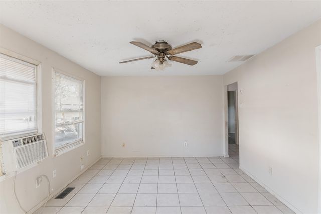 4204-4206 E Wilma St, Wichita, KS 67218