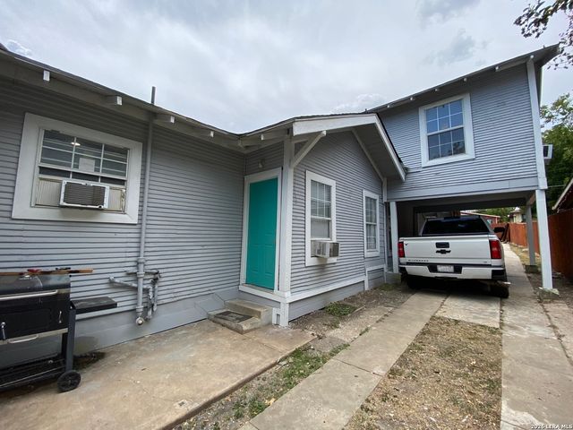 809 Kayton, San Antonio, TX 78210