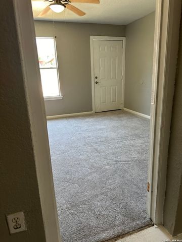809 Kayton, San Antonio, TX 78210