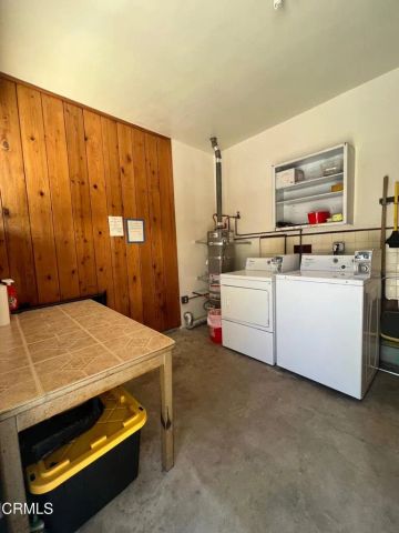 10220 McClemont Avenue, Los Angeles, CA 91042