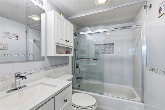 3201 NE 8th Street 405, Pompano Beach, FL 33062