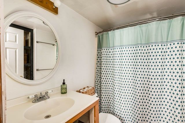 205 Baptist Road, Canterbury, NH 03224