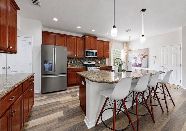 15813 STARLING CROSSING DR, Lithia, FL 33547