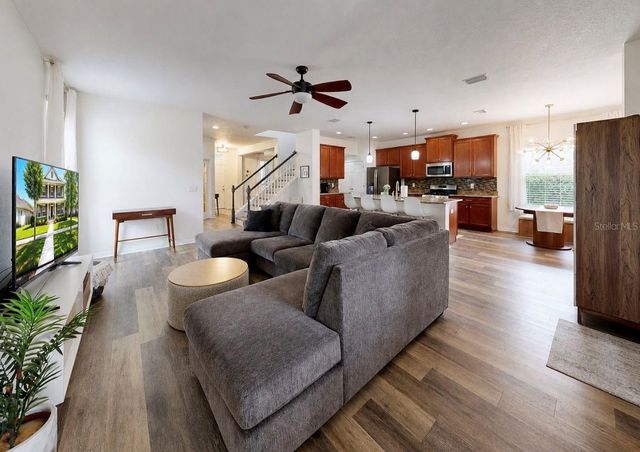 15813 STARLING CROSSING DR, Lithia, FL 33547