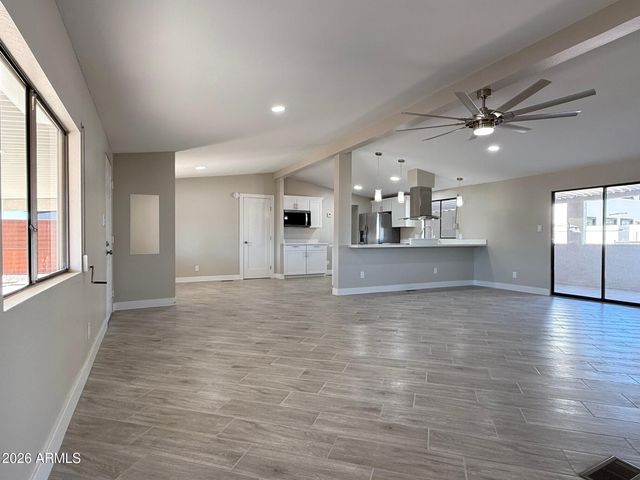 6834 W SHERRI JEAN Lane, Peoria, AZ 85382