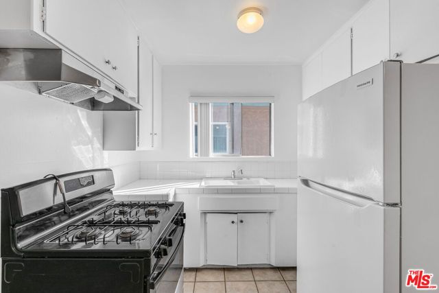 1627 S Bundy Drive 1, Los Angeles, CA 90025