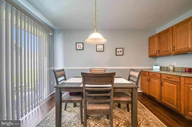 8 PLATINUM DR, Dover, DE 19901