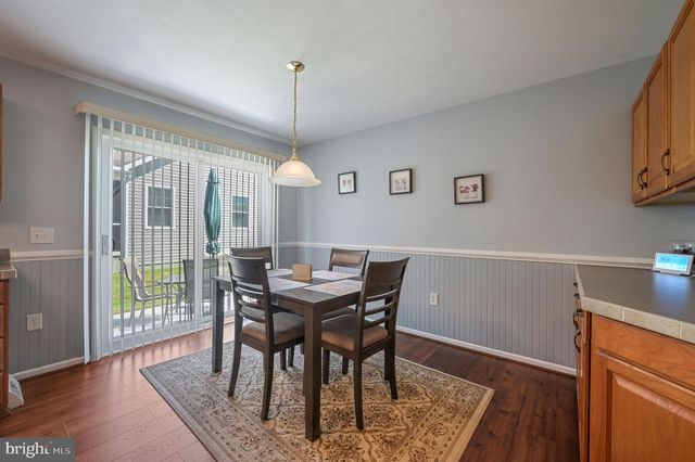 8 PLATINUM DR, Dover, DE 19901