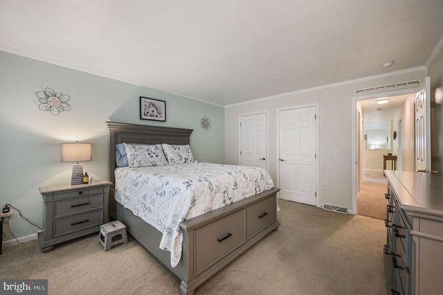 8 PLATINUM DR, Dover, DE 19901