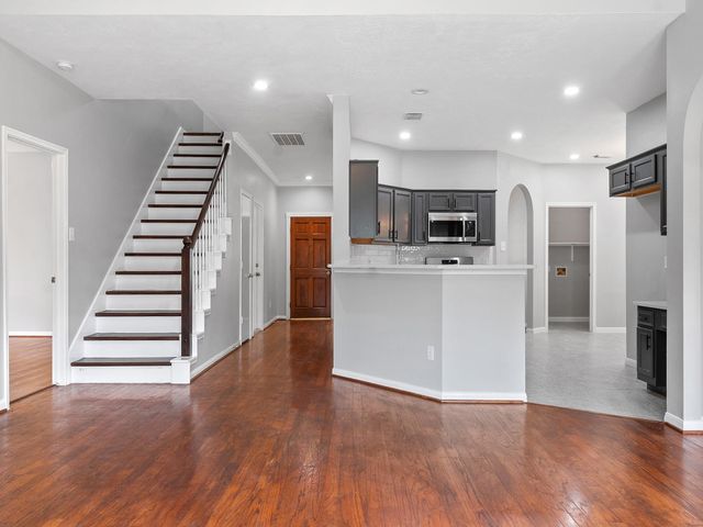 3131 Signal Hill Drive, Friendswood, TX 77546