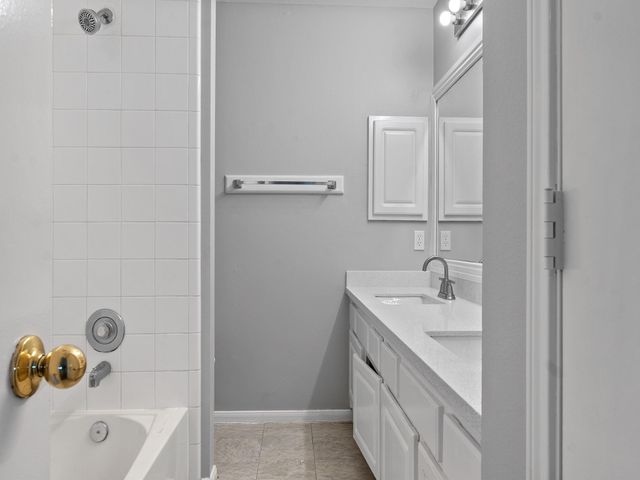 3131 Signal Hill Drive, Friendswood, TX 77546