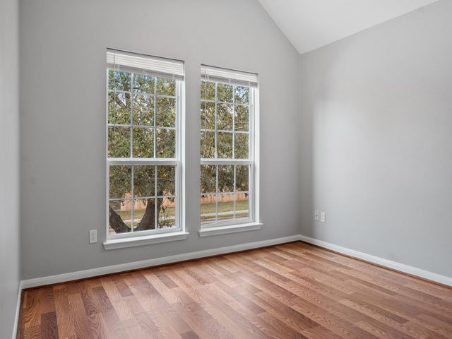 3131 Signal Hill Drive, Friendswood, TX 77546
