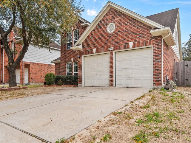 3131 Signal Hill Drive, Friendswood, TX 77546