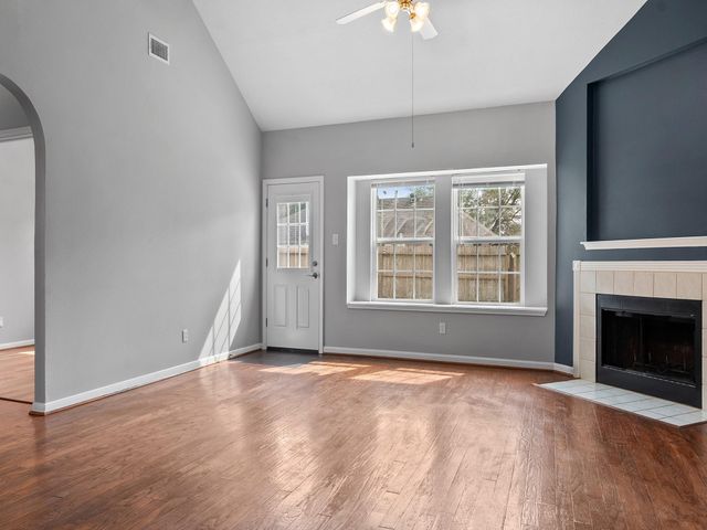 3131 Signal Hill Drive, Friendswood, TX 77546