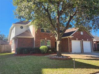 3131 Signal Hill Drive, Friendswood, TX 77546